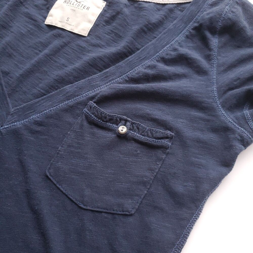 Hollister Deep V Neck T Shirt Navy Blue Size S Baby Pocket Tee Y2K Bella Swan - Picture 4 of 10
